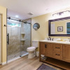 Отель Coastal Beauty - A Beautiful NEW Property Close to Everything, фото 3