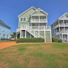 Отель Manteo Waterfront Resort Home w/ 30-ft Dock!, фото 19