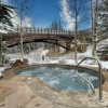 Отель Luxury Ski in, Ski out 1 Bedroom Mountain Residence in the Heart of Lionshead Village With Heated Sl, фото 14