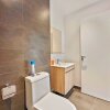 Отель Lux Suites Astoria Apartments Lavington, фото 11