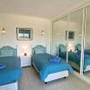 Отель Spacious 3 bedroom apartment with seaview, фото 4