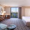 Отель DoubleTree by Hilton Hotel Jacksonville Riverfront, фото 4