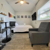 Отель Barefoot Mailman Inn & Suites, фото 17
