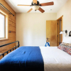 Отель Bernard by Avantstay Luxurious Cabin in Big Bear w/ Hot Tub & Pool Table, фото 20