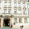 Отель Friday Songs Apartments в Праге