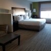 Отель Holiday Inn Express & Suites Somerset Central, an IHG Hotel, фото 13