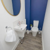Отель Royal Derby Hospital 3 Bed Town House, фото 9