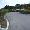 Отель Tropicana Motel Wauchula в Ваучуле