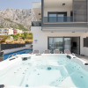 Отель Amazing Home in Makarska with Outdoor Swimming Pool, Hot Tub & WiFi, фото 15