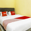 Отель OYO 90900 Pagi Sore Residence, фото 4
