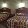 Отель Breezwood Motel, фото 5
