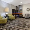 Отель La Quinta Inn & Suites by Wyndham Detroit Metro Airport, фото 40