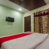 Отель OYO 15935 Hotel Shivay, фото 4