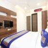 Отель OYO 15208 Hotel Unique в Амритсаре