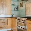 Отель Spacious 2BR Flat in Kensington, фото 12