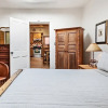 Отель Amor - Historic Adobe in the Heart of The Railyard and Downtown Santa Fe, Hot Tub, фото 18