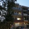 Отель Pacific Inn Essence by OYO Rooms в Гургаоне