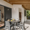 Отель Oscars House, Quiet Area for Small Families, фото 11