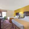 Отель Days Inn & Suites by Wyndham Ridgeland, фото 10