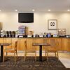 Отель Country Inn & Suites by Radisson, Lexington, VA, фото 17