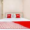 Отель OYO 2974 Penginapan Roma 88, фото 14