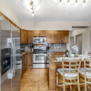 Отель Top Floor Corner Unit With Pool and Lake View, фото 13