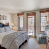 Отель Ski-in/ Ski-out 3br 3.5ba Forest + Mountain Views Sleeps 8 3 Bedroom Condo by RedAwning, фото 3
