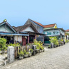 Отель OYO 92267 Nurul Homestay Syariah, фото 1