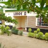 Отель Lodge B Mawira в Ливонде