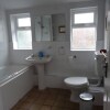 Отель Beautiful 4 Bed House - Great Central Location - Wolverhampton, фото 1