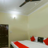Отель OYO Flagship 48731 Pradeep Hostel, фото 2