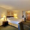 Отель Holiday Inn Express Hotel & Suites Oshkosh Stateroute 41, фото 6