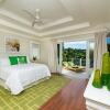 Отель Everything Nice By the Sea in Montego Bay 5BR, фото 4