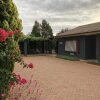 Отель Country Apartments, фото 1