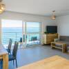 Отель Modern Beach apt W100 m2 Rooftop sea View Terrace, фото 7
