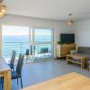 Отель Modern Beach apt W100 m2 Rooftop sea View Terrace, фото 9