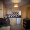 Отель Newly Available 3-bed Apt in Porthcawl, 6 Guests, фото 10