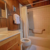 Отель Classic Tahoe Bunkhouse Style Cabin #193, фото 4