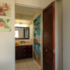 Отель Deluxe Condo Near Waikiki Beach - Free Parking by Koko Resort Vacation Rentals, фото 4