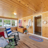 Отель Picturesque Island Cottage 2 Bedroom Home by RedAwning, фото 10