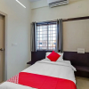Отель OYO 48302 Sky View Lodge, фото 10