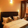 Отель Royal Palace Beach Resort в Калангуте