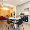 Отель The Richmond Upon Thames Escape - Modern & Bright 2BDR Flat with Parking, фото 11