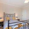 Отель Silver Stag, Comfortable, Spacious and convenient 2 bed house, фото 2