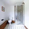 Отель Rose Cottage - 3 Bedroom Cottage - Great Lunnon Farm, фото 19