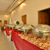 Отель Roz And Angelique's Inn & Suites, фото 17