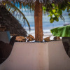 Отель Ocean Breeze Lodge, фото 38