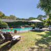 Отель Beautiful 2 bed cottage along Constantia Wine route with pool, фото 29