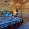Отель Mountain View Lodge 8 Bedroom Home with Hot Tub, фото 11