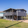 Отель Cute Beach Bungalow Walk to the Beach, фото 16